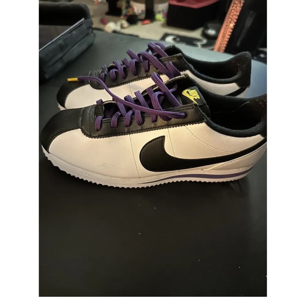 Nike Cortez Amarillo Size 8.5